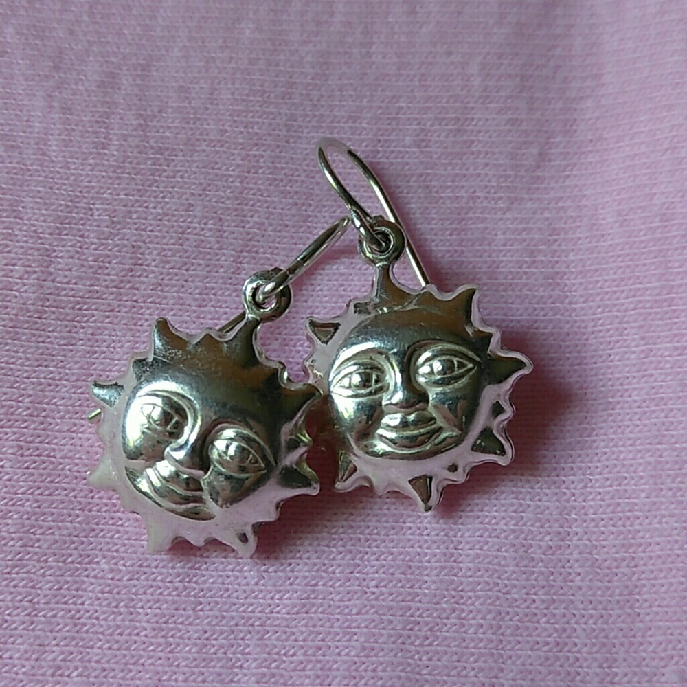 SILVER ERRINGS OF SUNS. - Picture 1 of 4